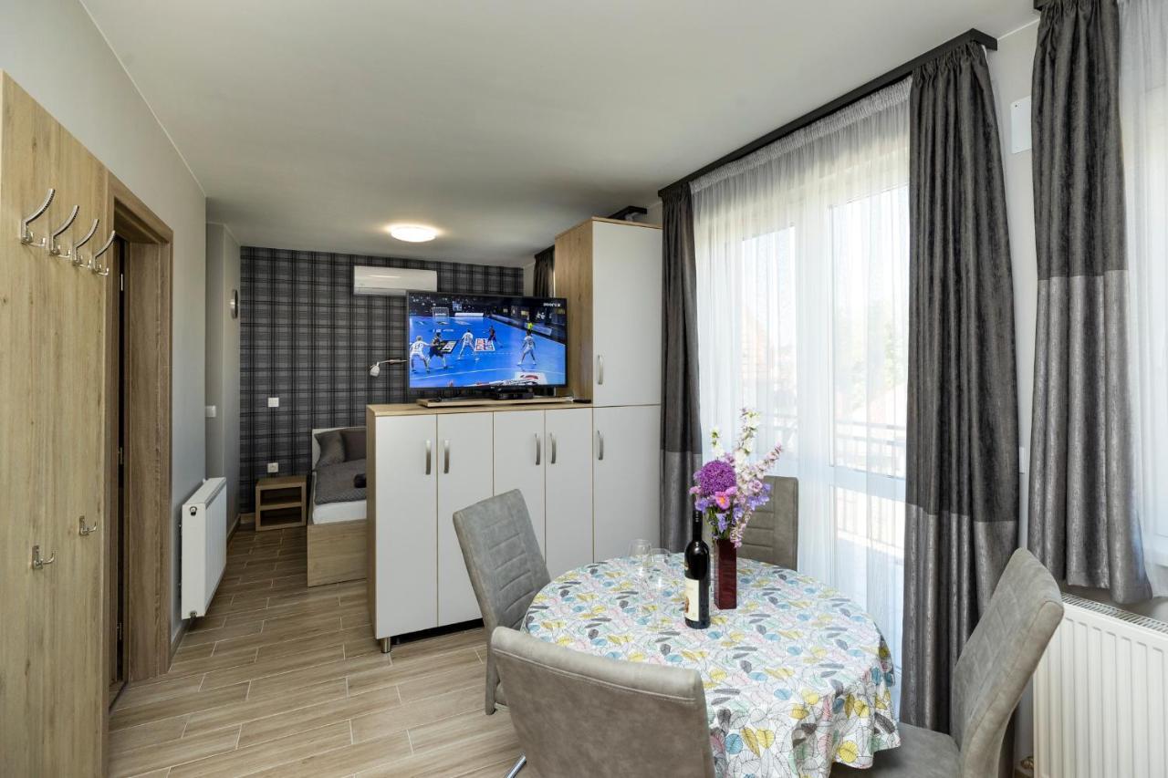 Star Apartman Eger Exterior photo