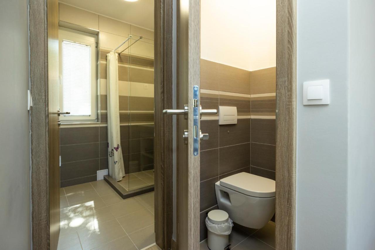 Star Apartman Eger Exterior photo